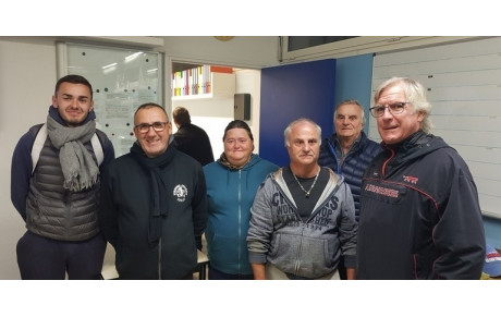 Une triplette avec 2 joueurs de Locmaria Pétanque gagne le Toutes catégories de Guilers